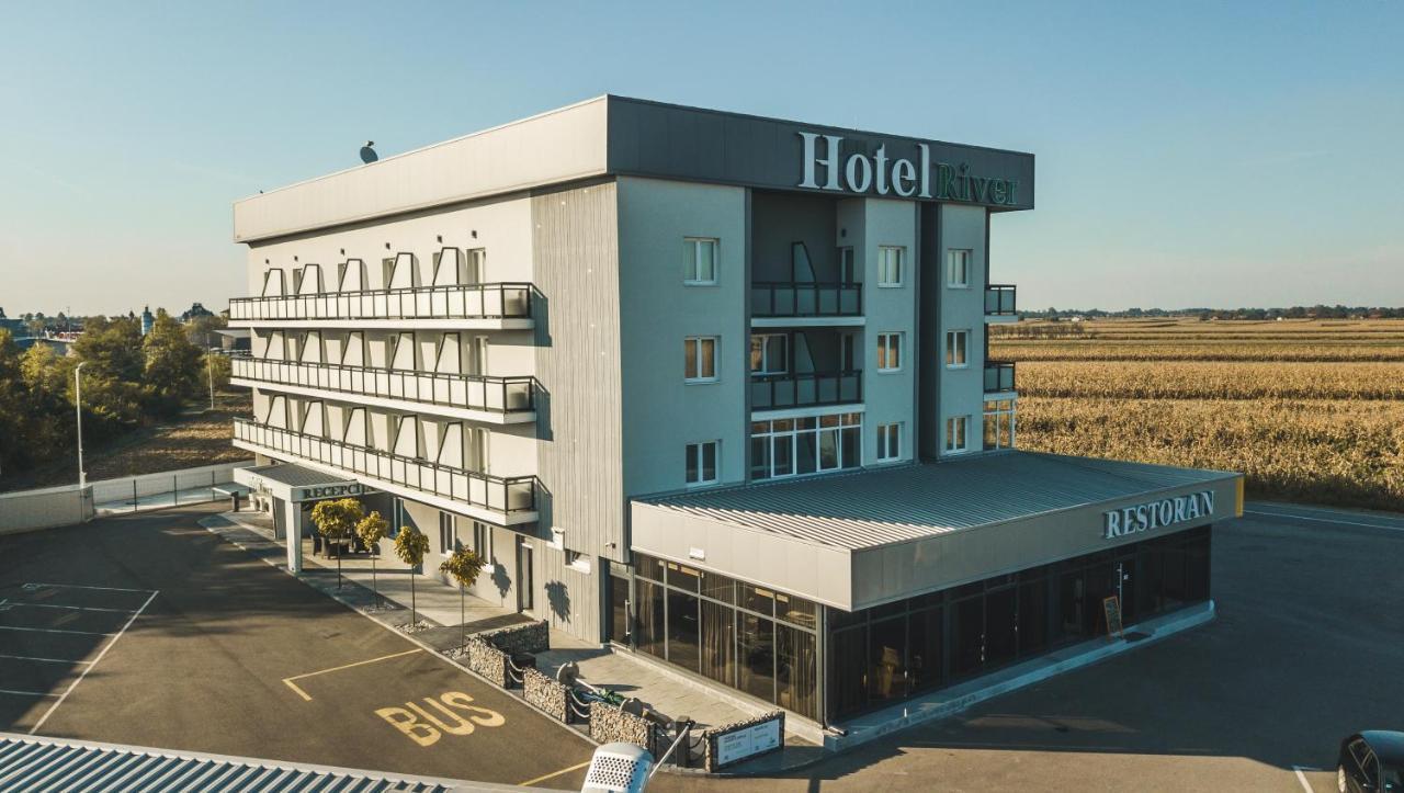 Hotel River Bijeljina Esterno foto