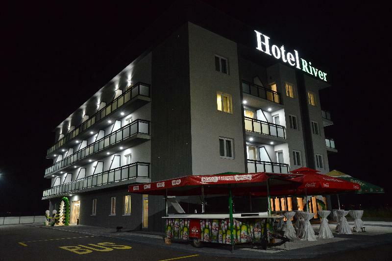 Hotel River Bijeljina Esterno foto
